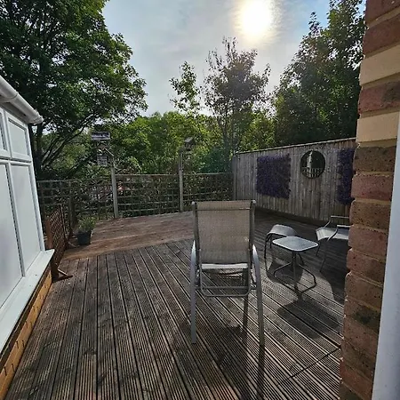 Modern Immaculate With Ac & Parking, Outside The Caz * Bristol