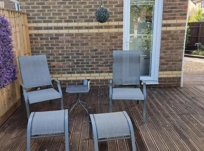 Appartement Modern Immaculate With Ac & Parking, Outside The Caz *