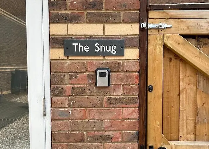 Modern Immaculate With Ac & Parking, Outside The Caz * Bristol